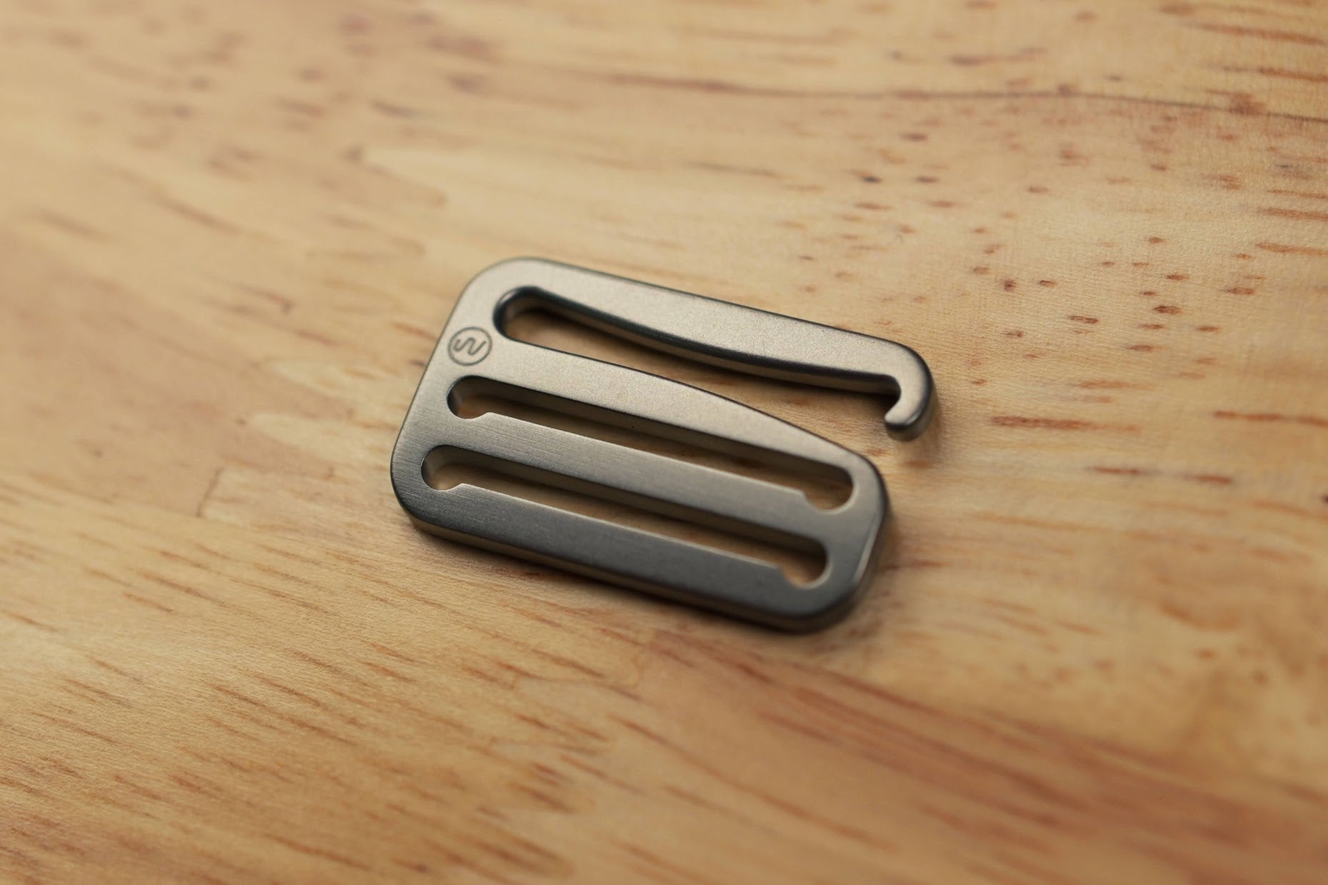 Chrono-Grip™ Titanium Hook