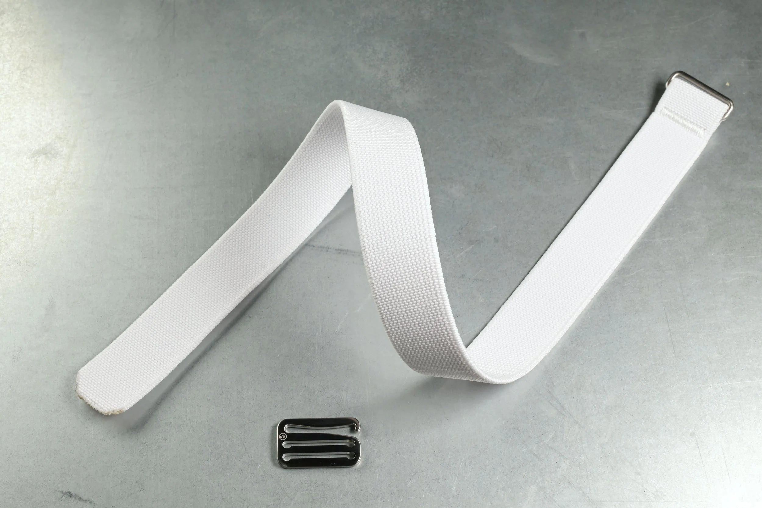 Chrono-Grip™ Hook Strap Kit - Frost White Pro